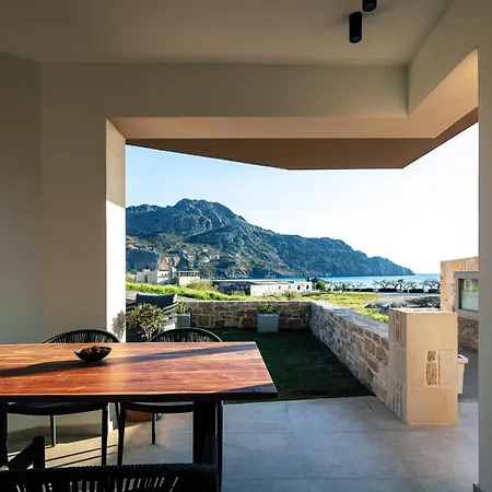 Ririka Living, New Feel-at-home Luxury Apartment Plakias