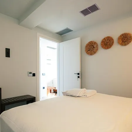 Ririka Living, New Feel-at-home Luxury Apartment
