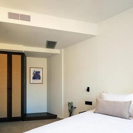 Ririka Living, New Feel-at-home Luxury Apartment *