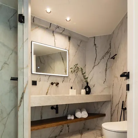 Ririka Living, New Feel-at-home Luxury Apartment