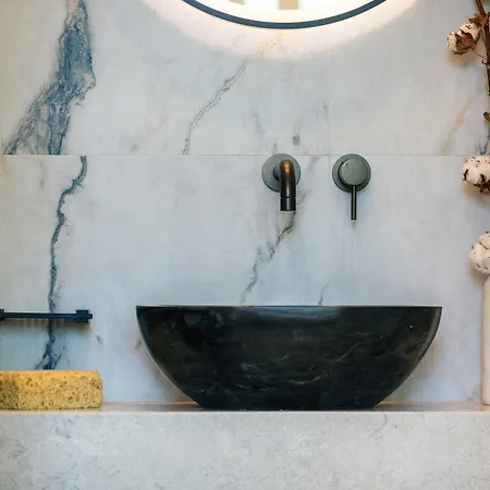 Ririka Living, New Feel-at-home Luxury Apartment Plakias